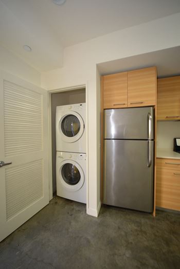 Mar Vista Lofts  - Washer/Dryer In Unit